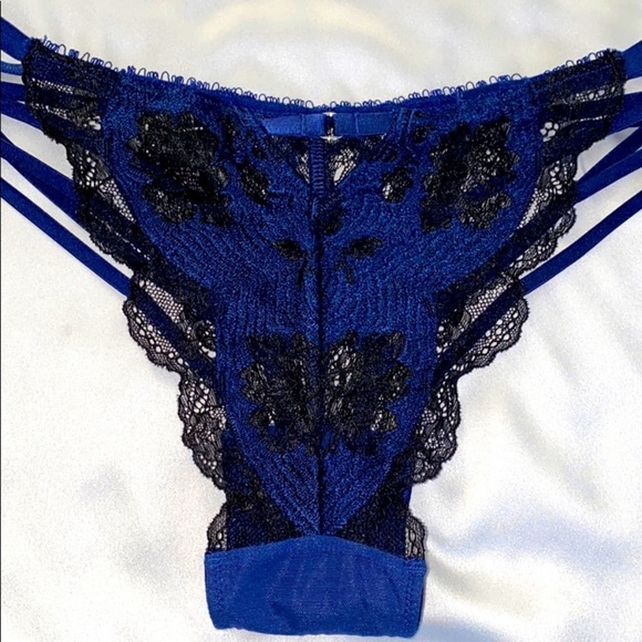 COPY - Victoria’s Secret V-strap Panty - Picture 2 of 7